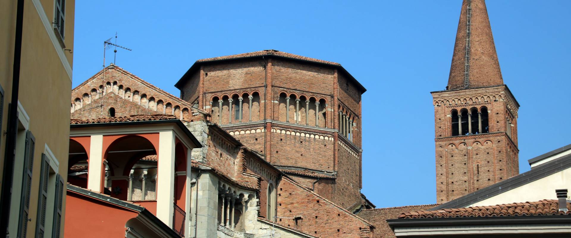 Duomo di Piacenza, esterno 12 foto di Mongolo1984
